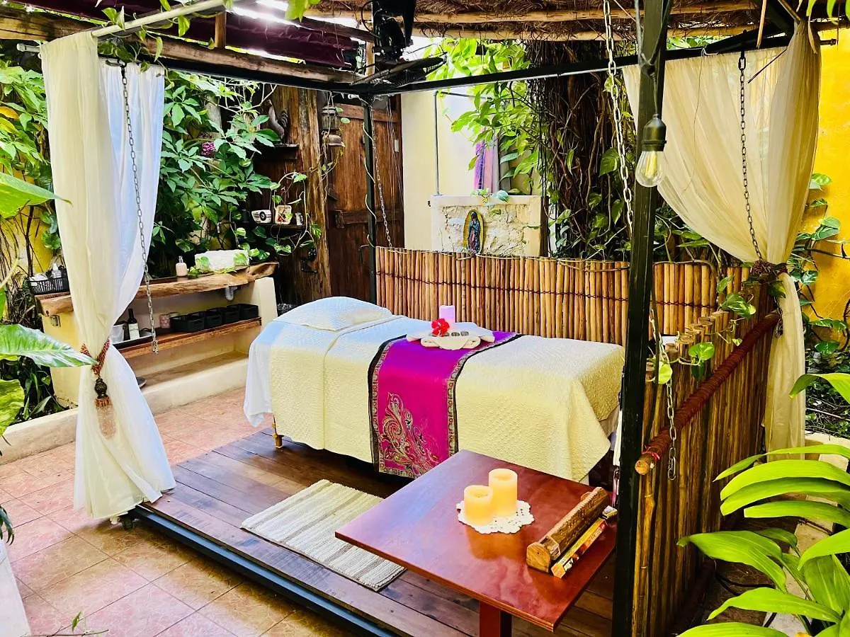 Hacienda Boutique B&B And Spa Solo Adultos Cozumel