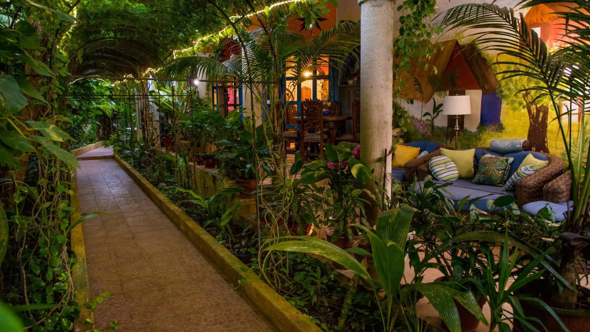 Hacienda Boutique B&B And Spa Solo Adultos Cozumel Bed & Breakfast